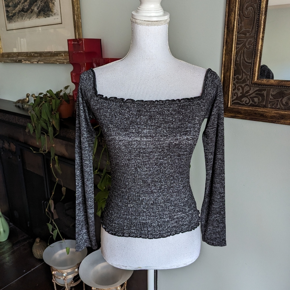 NEW Hollister Small Heather Gray Smocked Gathered Crop Top Off-The-Shoulder 13
